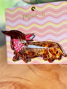 Piper K Dachshund Hair Claw Clip 🐾✨ (NWT)